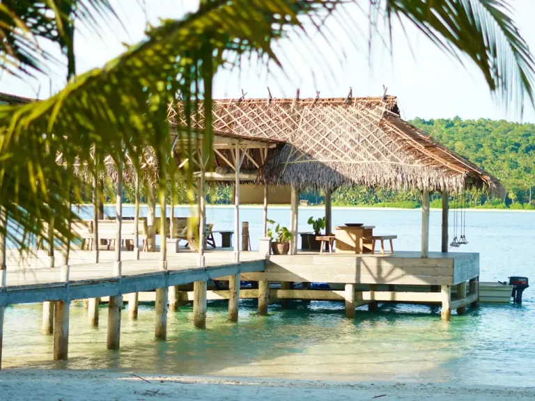 Serene Views from the Jetty at Aloita surf resort