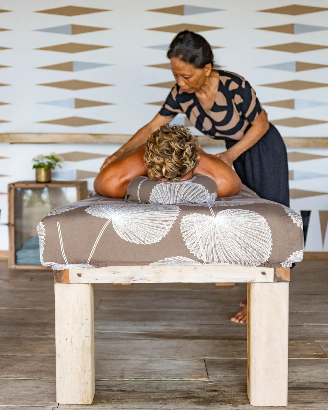 signature surfers massage